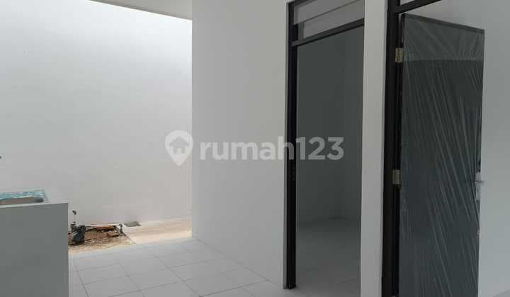 Banting Harga! Rumah Baru 2 Kamar Dekat Kampus Ums Laweyan Solo