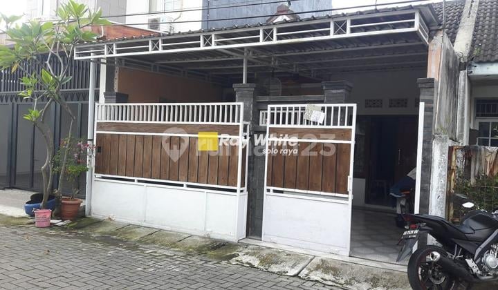 Dijual Rumah Minimalis Solo Baru Grogol