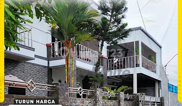 Banting Harga, Rumah Mewah 7 Kamar Full Furnished di Manahan Solo
