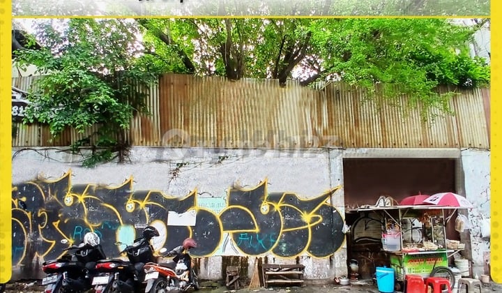 Tanah Komersial Luas 1200m di Jalan Protokol Urip Sumoharjo Solo