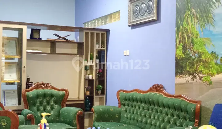 Rumah untuk Kantor atau Tempat Usaha di Cijantung Jakarta R2369