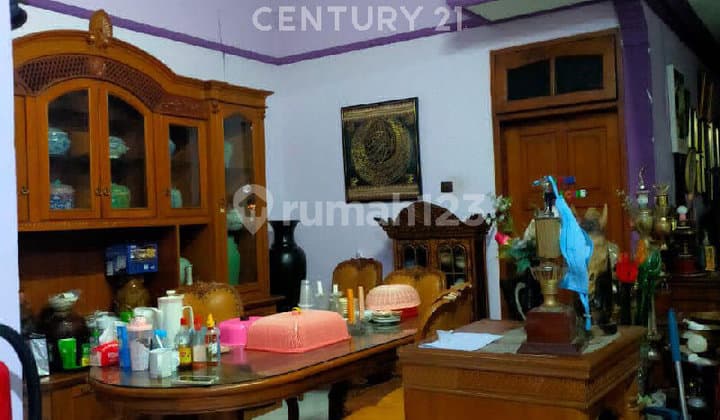 Rumah Tinggal Hoek di Comp. Pertamina Cipinang, Jakarta S9634