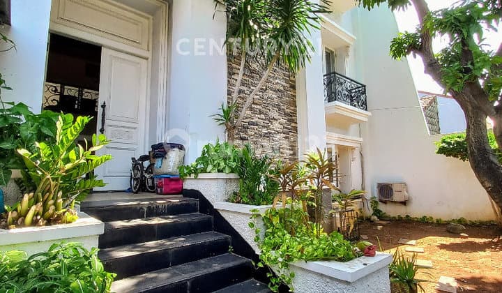 Rumah 3 Lantai Semi Furnished Di Pulomas S9113