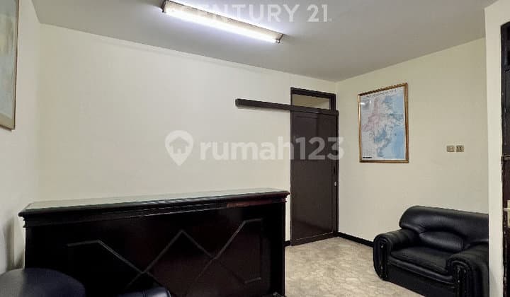 Rumah 2 Lt Cocok Untuk Kantor Furnished Di Cempaka Putih R2256