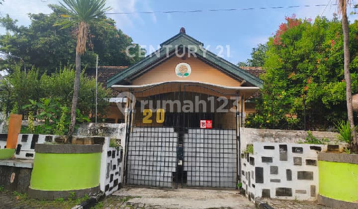 Rumah Dijual di Pusat Kota Jl. Gatot Subroto, Rembang S9646