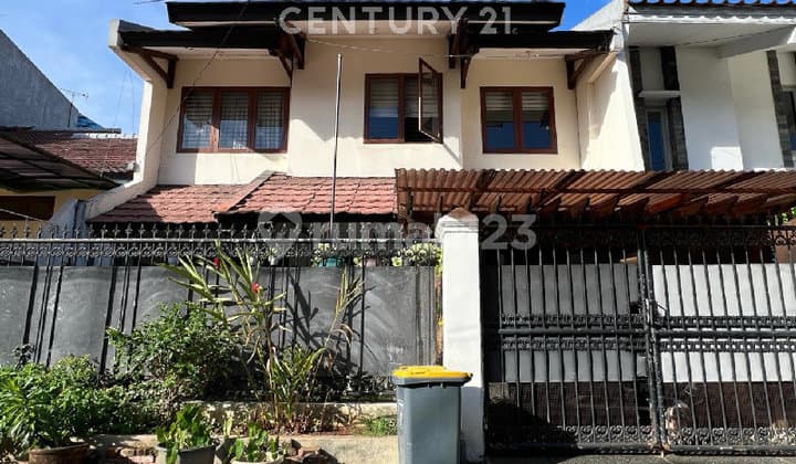 Rumah Siap Huni Dalam Komplek Nyaman di Pulomas S9252