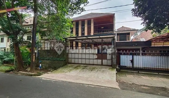Lelang Rumah Mewah Murah Lokasi Strategis Multatuli Kota Bandung