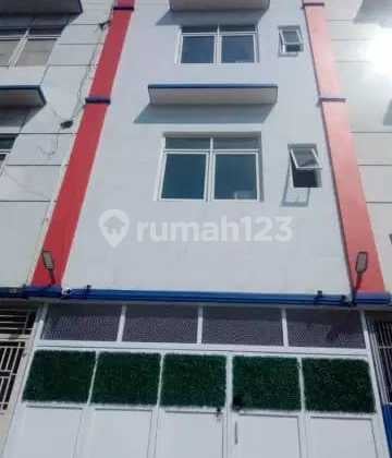 Kost Baru 4 Lantai Full Occupancy di Bandara City Mall Tangerang