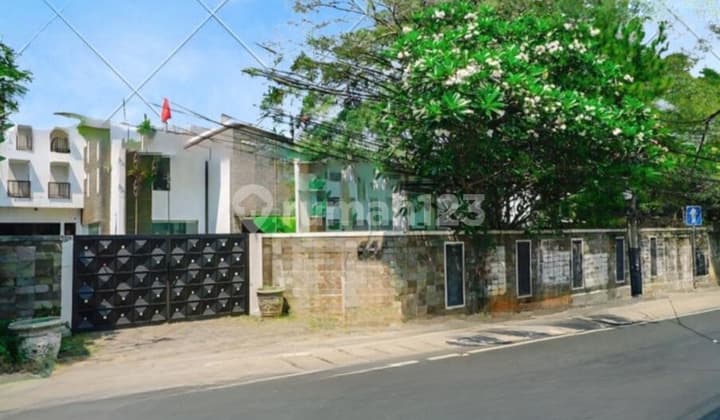Rumah Mewah di Kemang Utara
