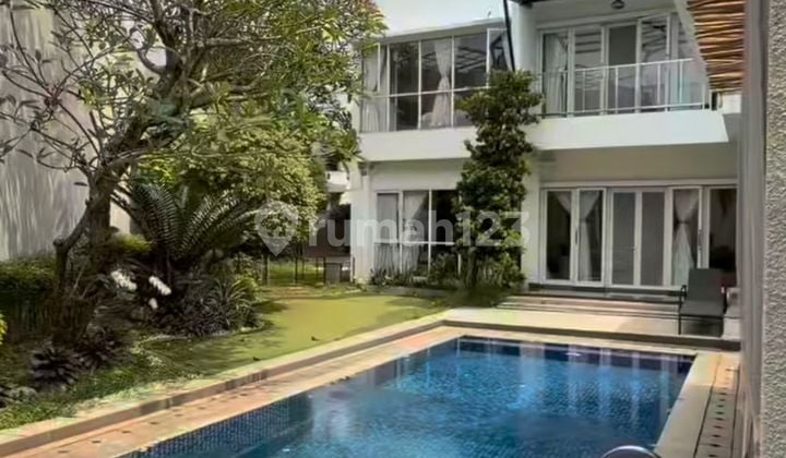 Rumah Bagus di Jl Komp Permata Hijau Kebayoran Lama Jakarta Selatan