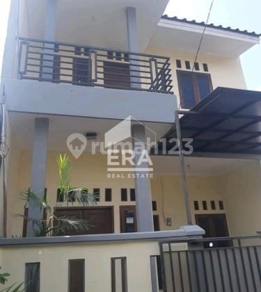 Rumah Siap Huni 2 Lantai di Jatiwaringin Bekasi