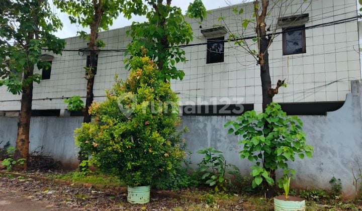 Kost 3 Lantai di Kademangan Batan Indah Tangerang Selatan