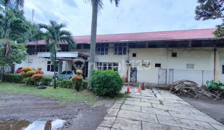 Disewakan Murah Gedung Cikoko Cawang Jaktim. Gedung Kosong Cocok untuk Gudang atau Pabrik