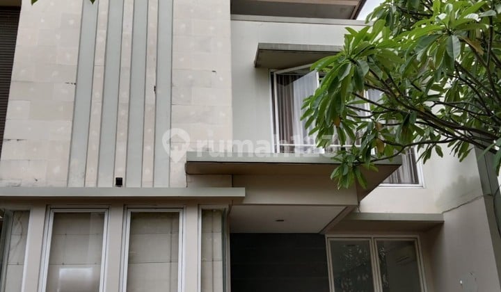 Disewakan Rumah Bagus Area Residence Jakarta Selatan