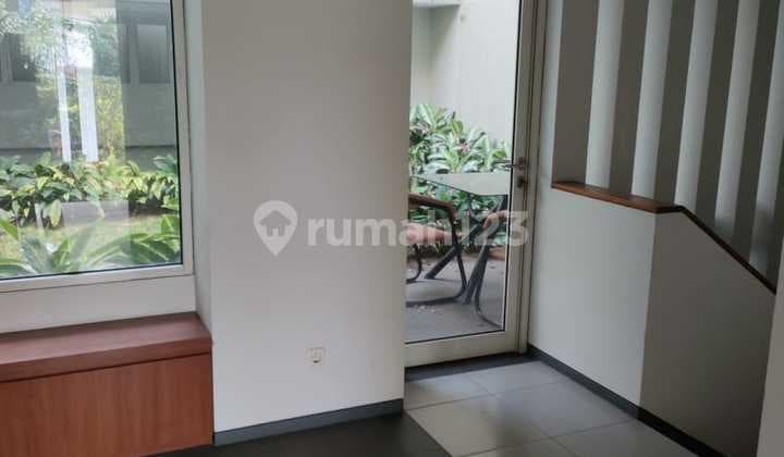 Disewakan rumah bagus siap huni expatriate area, Kuningan Jakarta Selatan