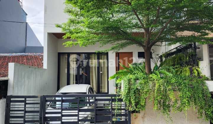 Rumah Gaya Skandinavia di Klp Gading Cantik Siap Huni