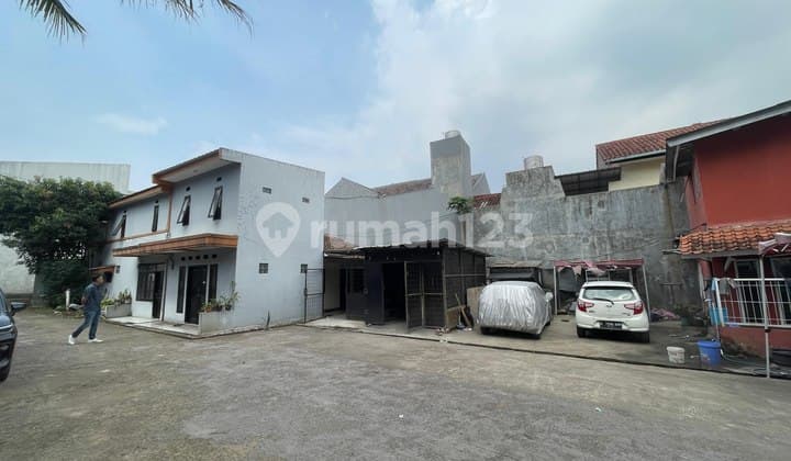 Lelang Rumah 2 Lantai Halaman Luas di Pusat Bandung