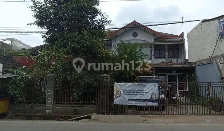 Auction of 2-Story House in Bandung Maribaya by the Roadside