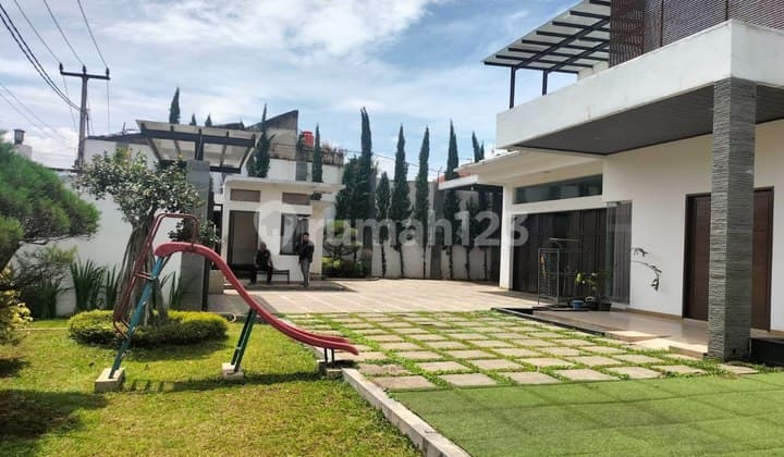 Lelang Rumah Mewah 2 Lantai dengan Kolam Renang Bandung Bojongsoang