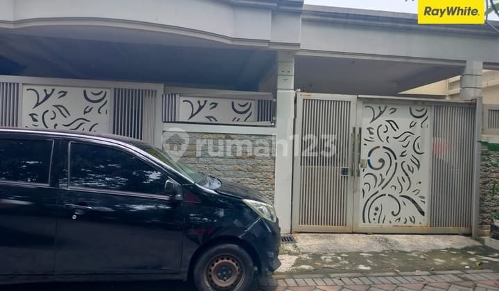 Dijual Rumah di Jalan Tubanan Baru Surabaya Barat
