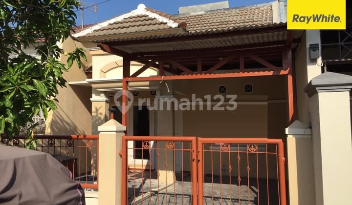 House for Sale, 800 Million, in Wiguna Selatan, Surabaya
