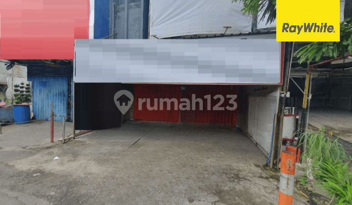 For Rent: Business House on Zero Kedungsari Main Road, Central Surabaya