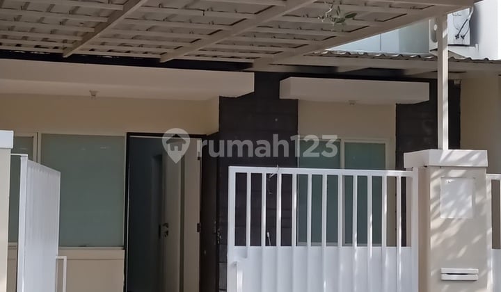 Dijual Rumah di Alam Galaxy Surabaya Barat Dijual Rumah di Alam Galaxy Surabaya Barat