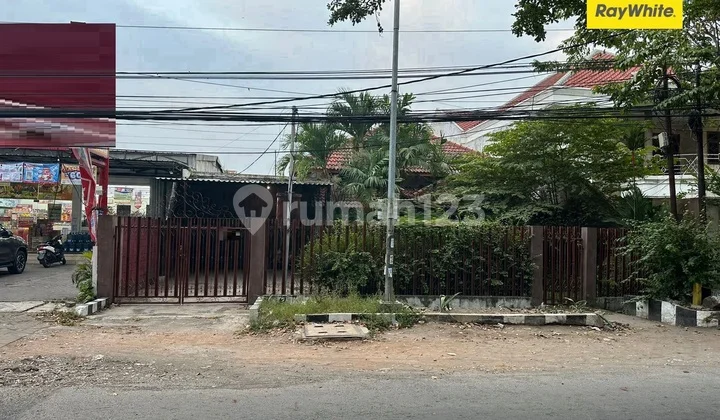 For Sale House on Tenggilis Mejoyo Main Road Surabaya For Sale House on Tenggilis Mejoyo Main Road Surabaya