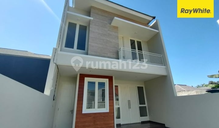 Dijual Rumah 2 lantai di Jl Gayung Kebonsari Surabaya Dijual Rumah 2 lantai di Jl Gayung Kebonsari Surabaya