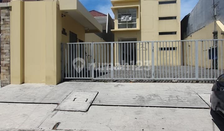 For Rent: City Center Shop House on Jl Embong Cerme Surabaya