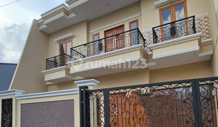 Rumah Brand New Cantik 2 Lantai Siap Huni di Cipinang Muara, Jakarta Timur