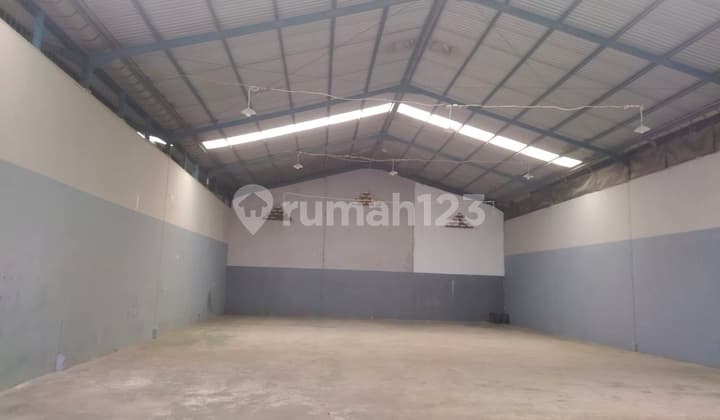 Sewa Gudang Raya di Kawasan Pergudangan Legok - Karawaci, Tangerang