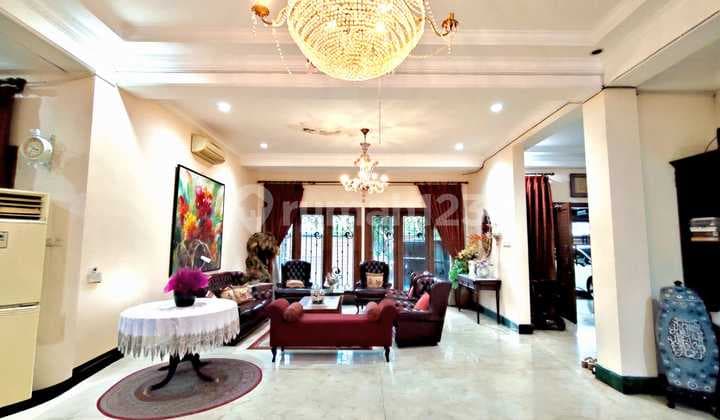 Rumah Mewah Siap Huni Lokasi Strategis di Menteng, Jakarta Pusat
