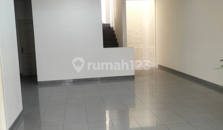 Dijual Rumah Permata Buana