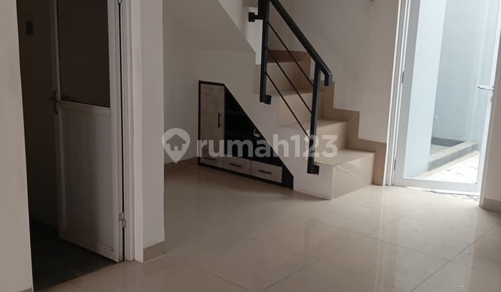 Di Jual Rumah 2 Lantai Minimalis Modern Imut Di Cluster Cisaranten Kulon