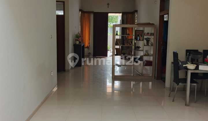 Di Jual Rumah 1 Lantai Di Komplek Nusa Hijau