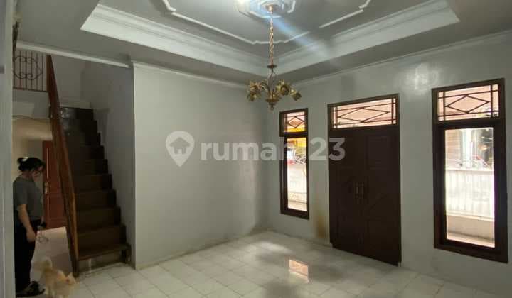 Di Jual Rumah 2 Lantai Dekat ke Grage Cirebon