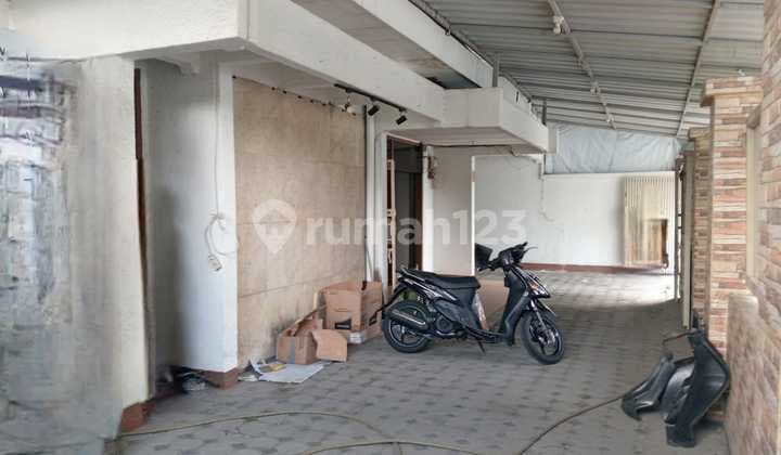 Rent a Well-Maintained Spacious House in Parakan Batununggal, Bandung