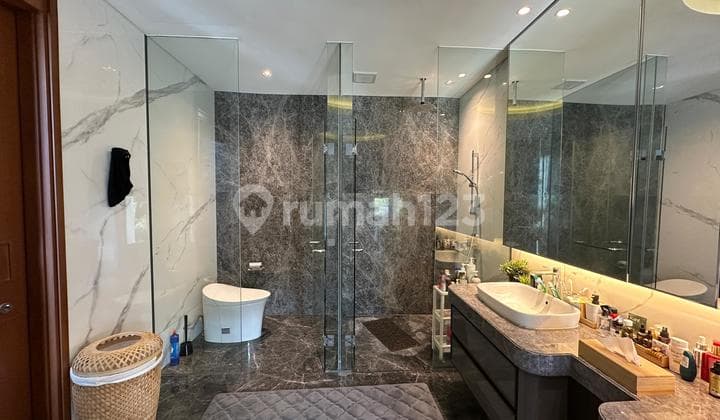 Dijual Rumah Mewah di BSD City Harga Bersahabat