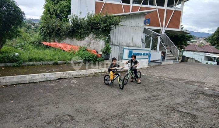 Dijual Tanah Matang Dalam Kompleks Green Land Jarang Ada m² 308.0 SHM di Cigadung Tanah