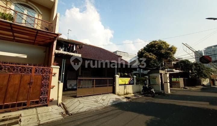 Rumah Beserta Kosan di Grogol Dekat Universitas Trisakti Jakbar
