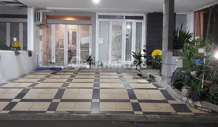 Rumah Lebar 8 di Cluster Maple Summarecon Bekasi