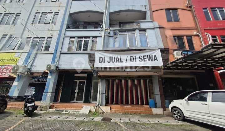 4-Storey Shophouse in Radin Inten, East Jakarta
