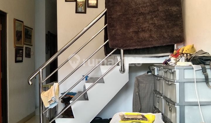 Dijual Murah Rumah 3 Lantai Siap Huni Semifurnish