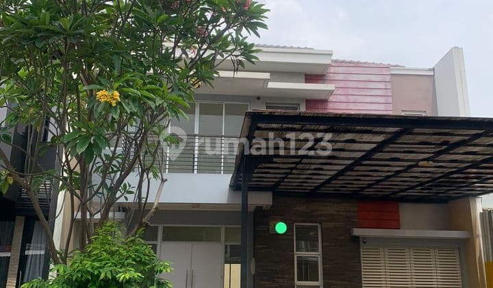 Disewakan Cepat Rumah 2 Lantai Luas Bagus