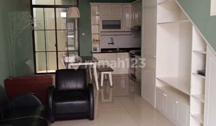 Disewakan Rumah 2 Lantai Sudah Ada Furnished