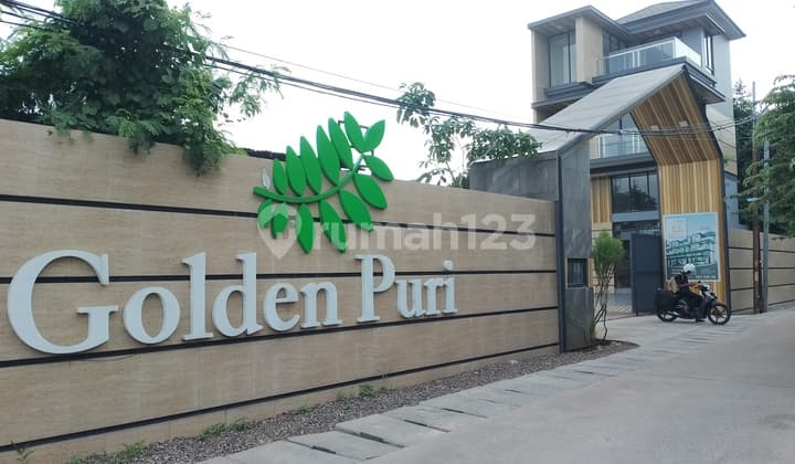 Rumah 3 Lantai di Jakarta Barat