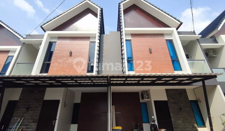 Rumah 900jtan Dekat Arundina Cibubur Ciracas Jakarta Timur