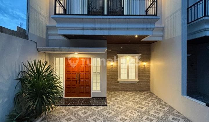 RUMAH SIAP HUNI MODERN CLASSIC JAGAKARSA - JAKARTA SELATAN
