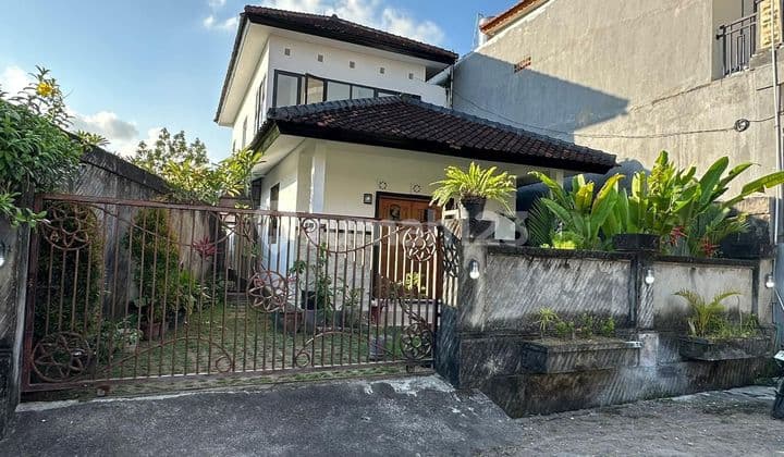 Rumah di Jual di Canggu Area , Bagus Tuk Investasi, Lingkungan Villa 5 Mnt Naik Motor ke Pantai Berawa ( Finns , Atlas ...)